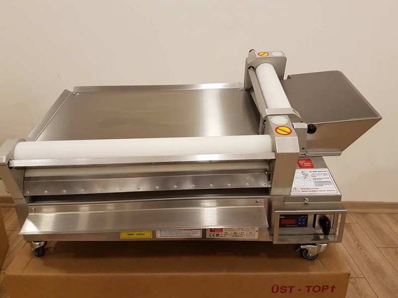 Şengün Makine 55 cm Yufka Yedek Hamuru Açma Makinesi Hız Kontrollü SM-55  Şengün Makine 55 cm Yufka Yedek Hamuru Açma Makinesi Hız Kontrollü SM-55