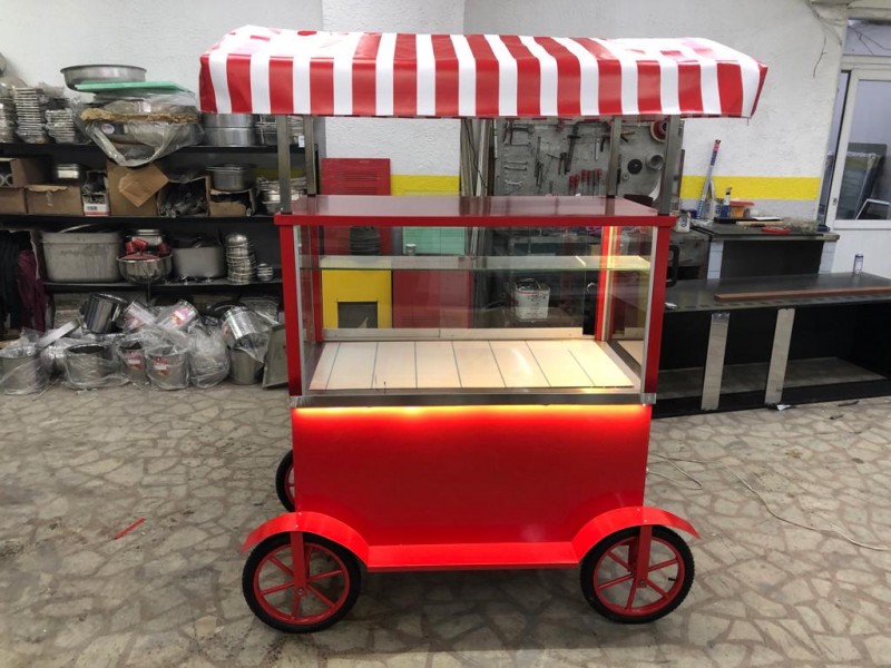 SEYYAR KAHVALTI POĞAÇA BÖREK SANDVİÇ SANDİVİÇ ÇAY ARABASI