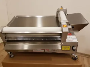 Şengün Makine 55 cm Yufka Yedek Hamuru Açma Makinesi Standart SM-55
