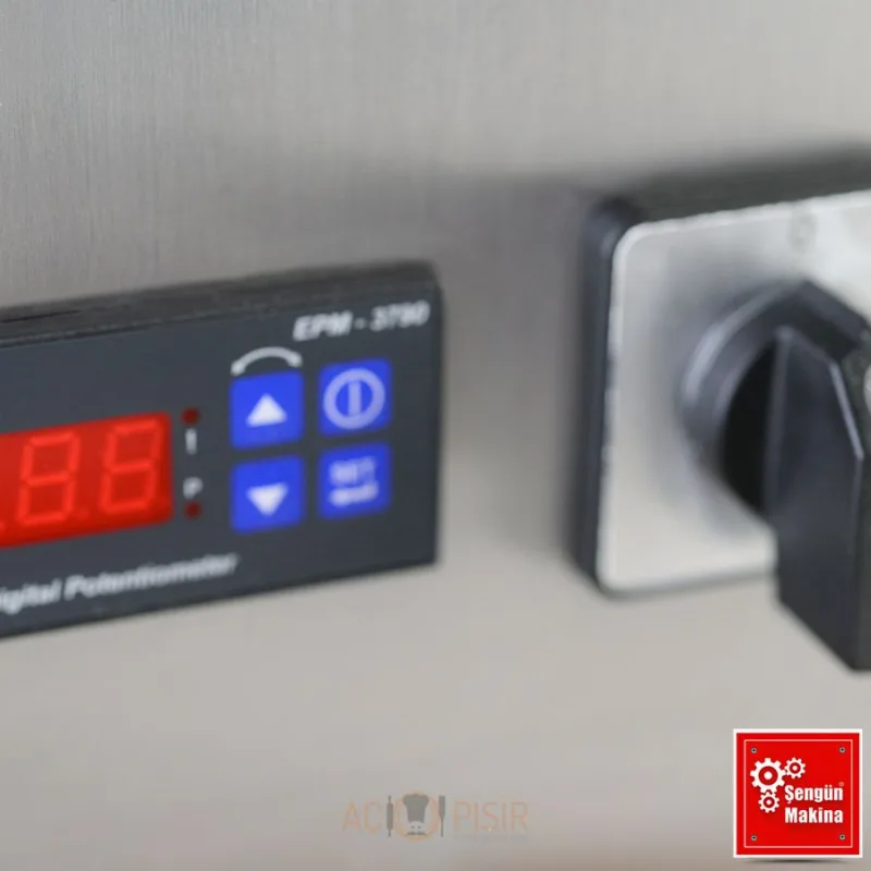 Şengün Makine 60 cm Üç Merdaneli Yufka Yedek Hamuru Açma Makinesi Hız Kontrollü SM-60-3
