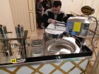 Çikolatalı Lokma Tezgahı - 3 lü Lokma Dolum Enjektörü - Mermer ve Altınvaraklı Metal Ön Tasarım